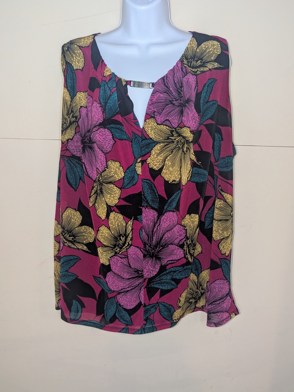 Worthington Floral Sleeveless Top Colorful Floral AOP Print